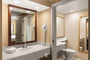 Anaheim Portofino Inn and Suites