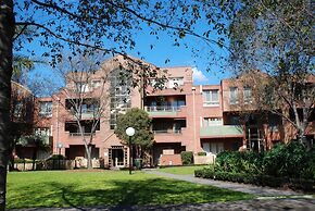 Comfort Apartments Royal Gardens