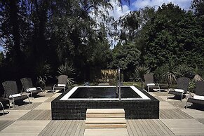 Alexander House And Utopia Spa