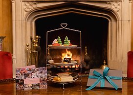 Alexander House And Utopia Spa