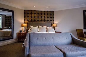Alexander House And Utopia Spa