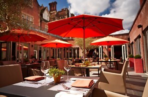 Alexander House And Utopia Spa