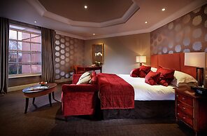 Alexander House And Utopia Spa