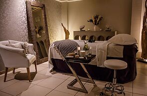 Alexander House And Utopia Spa