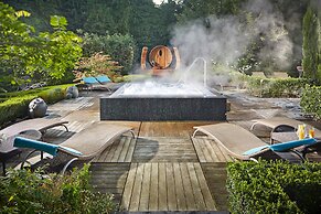 Alexander House And Utopia Spa