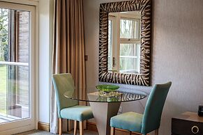 Alexander House And Utopia Spa