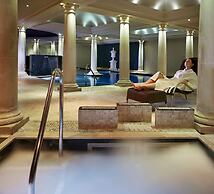 Alexander House And Utopia Spa