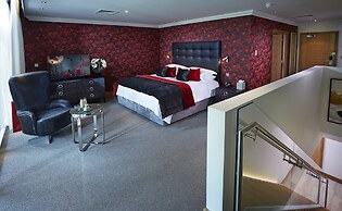 Alexander House And Utopia Spa