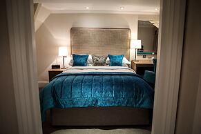 Alexander House And Utopia Spa