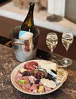 Lancemore Mansion Hotel Werribee Park