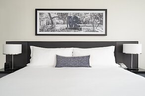 Loews Philadelphia Hotel