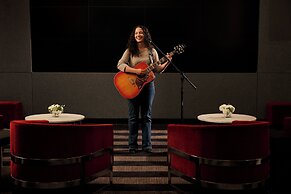 Loews Philadelphia Hotel