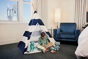 Loews Philadelphia Hotel