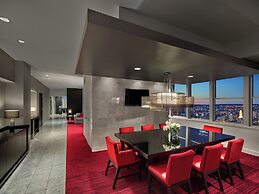 Loews Philadelphia Hotel