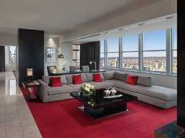 Loews Philadelphia Hotel