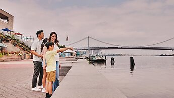 Loews Philadelphia Hotel