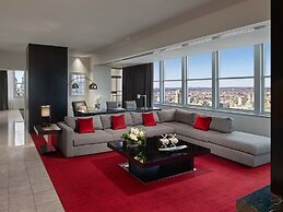 Loews Philadelphia Hotel