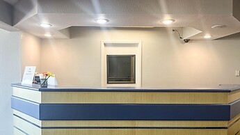 Motel 6 Brush, CO