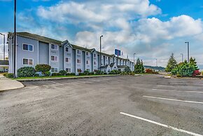 Motel 6 Sutherlin, OR