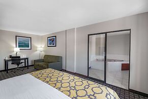 Baymont Inn by Wyndham Farmington