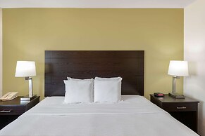 Baymont Inn by Wyndham Farmington