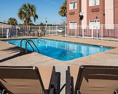 Econo Lodge Inn & Suites Natchitoches