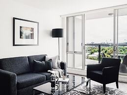 Quay West Suites Melbourne