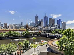 Quay West Suites Melbourne