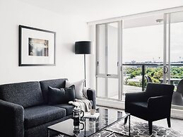 Quay West Suites Melbourne