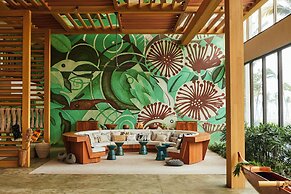 Mauna Lani, Auberge Collection