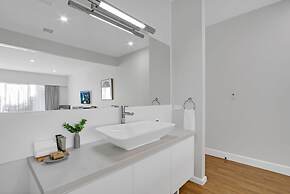 Bellevue on the Lakes