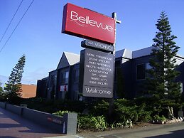 Bellevue on the Lakes