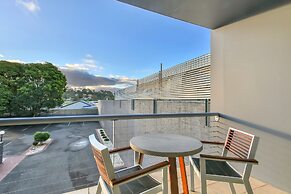 Bellevue on the Lakes