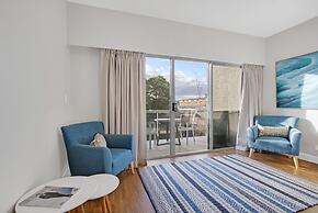 Bellevue on the Lakes