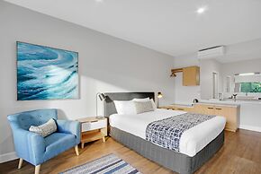 Bellevue on the Lakes