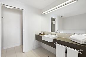 Bellevue on the Lakes