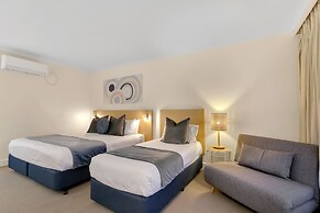 Bellevue on the Lakes