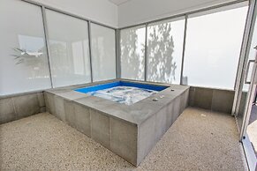 Bellevue on the Lakes