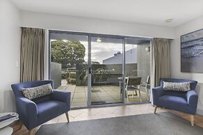 Bellevue on the Lakes