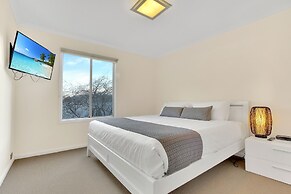 Bellevue on the Lakes