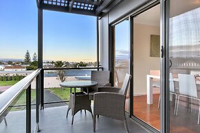 Bellevue on the Lakes