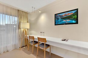 Bellevue on the Lakes