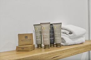 Bellevue on the Lakes