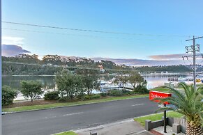 Bellevue on the Lakes