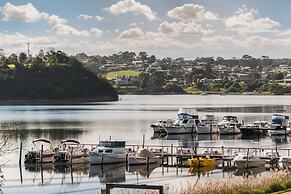 Bellevue on the Lakes