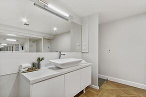 Bellevue on the Lakes