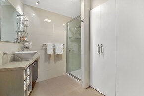 Bellevue on the Lakes