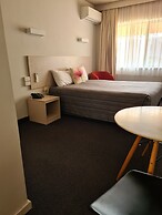 Belconnen Way Hotel Motel and Serviced Apartments