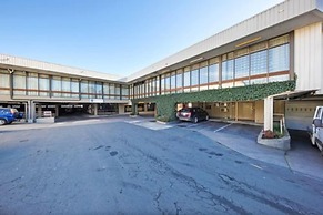 Belconnen Way Hotel Motel and Serviced Apartments