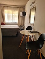 Belconnen Way Hotel Motel and Serviced Apartments